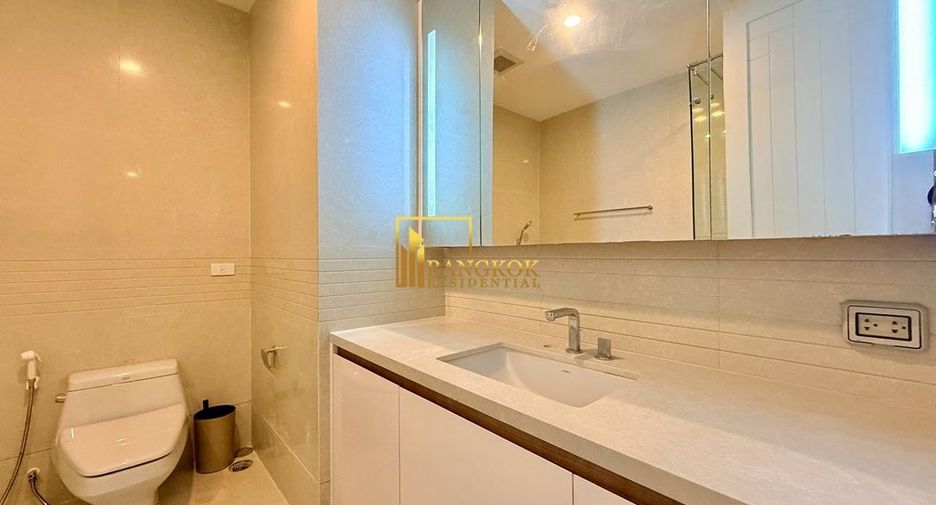 For rent 2 bedrooms condo in Pathum Wan, Bangkok