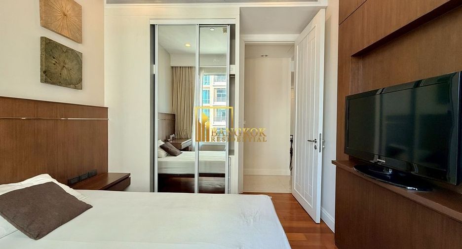 For rent 2 bedrooms condo in Pathum Wan, Bangkok