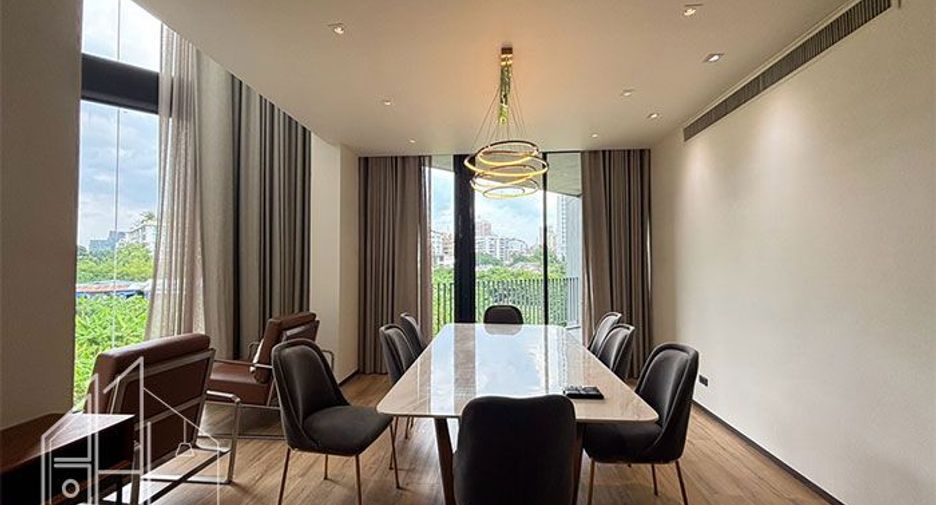 Wohnung zur Miete mit 3 Zimmer in Khlong Toei, Bangkok