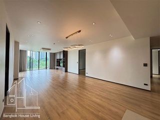 Apartamento en alquiler de 3 habitaciones en Khlong Toei, Bangkok