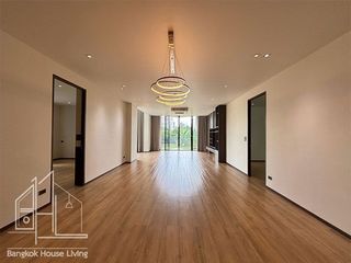 Apartamento en alquiler de 3 habitaciones en Khlong Toei, Bangkok