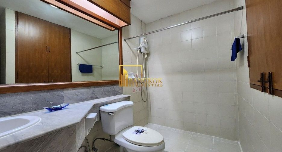 ให้เช่า 3 ห้องนอน คอนโด ใน วัฒนา, กรุงเทพฯ