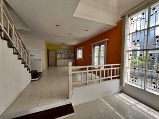 Casa adosada en venta de 1 habitaciones en Bang Bua Thong, Nonthaburi