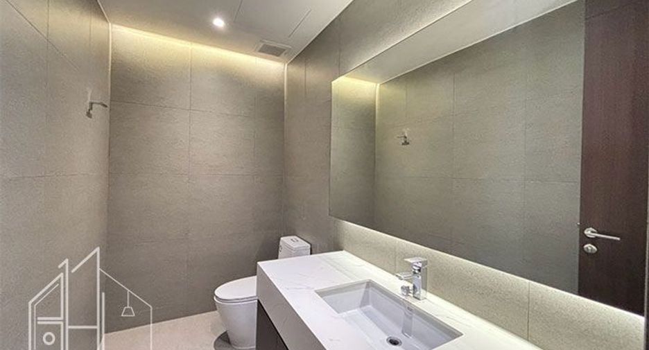 Wohnung zur Miete mit 3 Zimmer in Khlong Toei, Bangkok