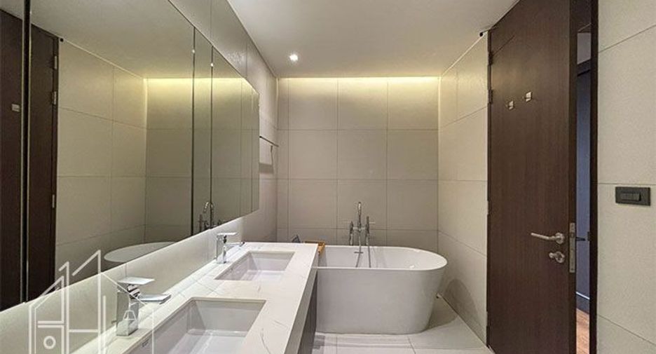 Wohnung zur Miete mit 3 Zimmer in Khlong Toei, Bangkok
