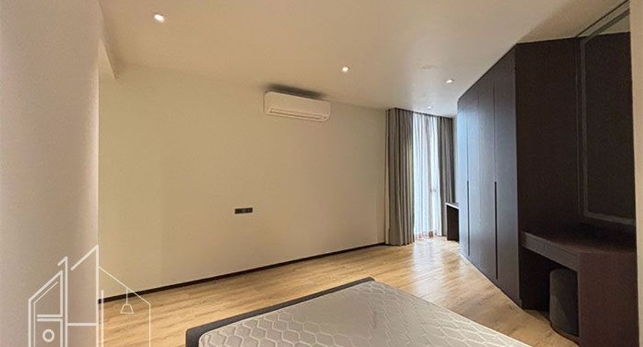 Wohnung zur Miete mit 3 Zimmer in Khlong Toei, Bangkok