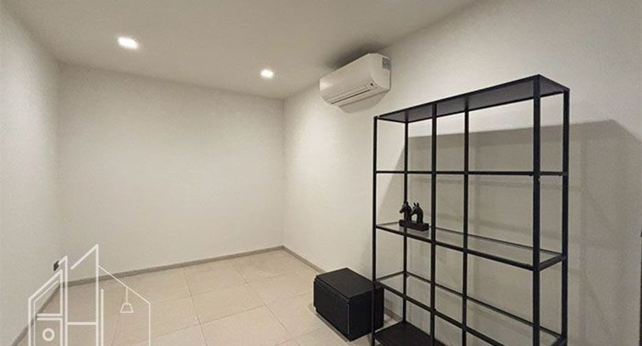 Wohnung zur Miete mit 3 Zimmer in Khlong Toei, Bangkok