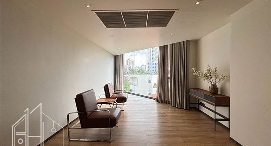 Apartment zur Miete mit 3 Zimmer in Khlong Toei, Bangkok