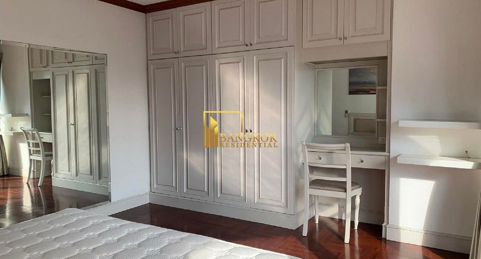 Condo en alquiler de 3 habitaciones en Watthana, Bangkok