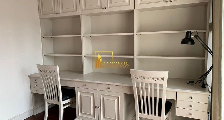 Condo en alquiler de 3 habitaciones en Watthana, Bangkok