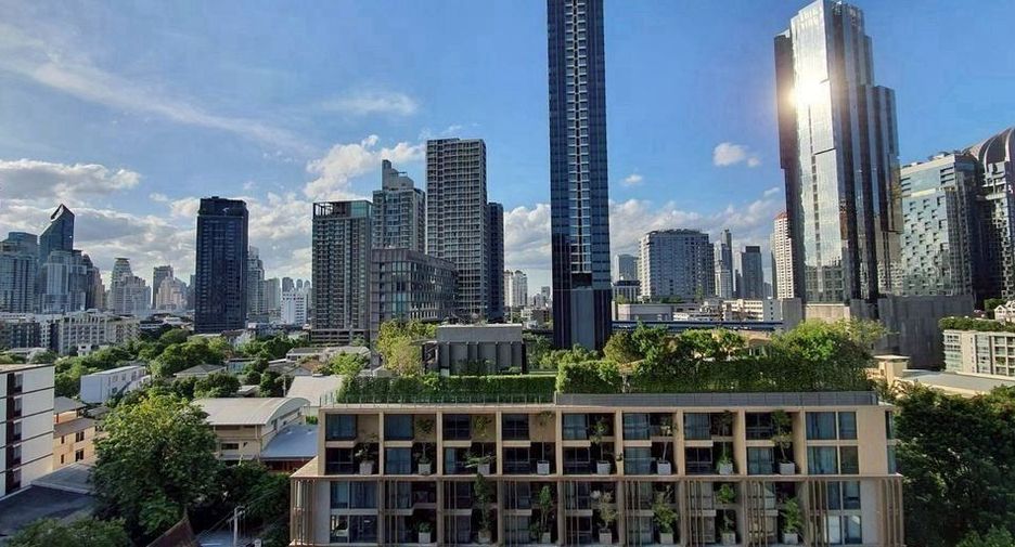 À louer et à vendre 1 chambre condo à Khlong Toei, Bangkok