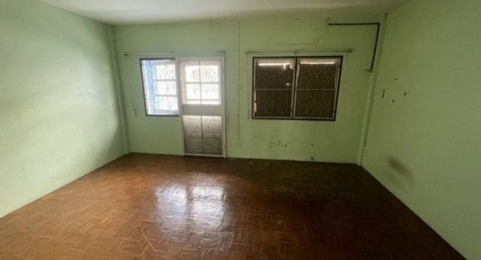 Casa adosada en venta de 1 habitaciones en Bang Bua Thong, Nonthaburi