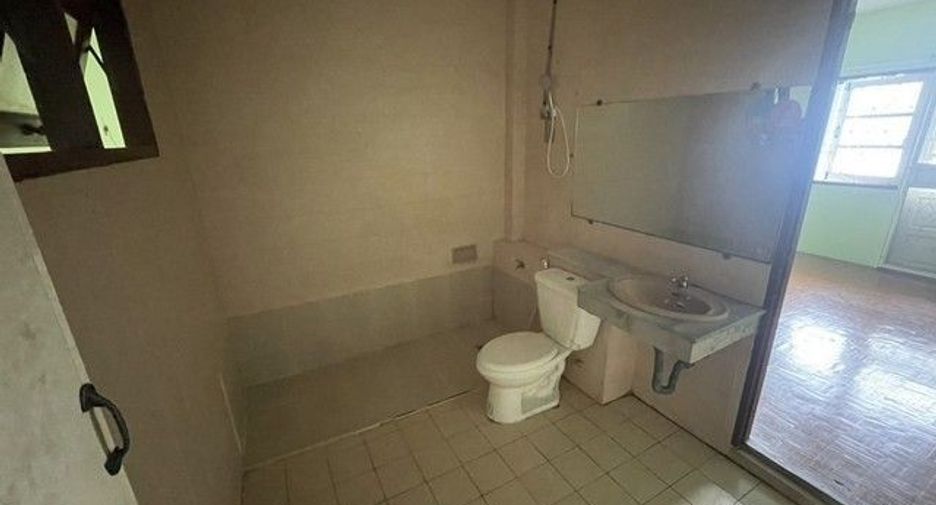 Casa adosada en venta de 1 habitaciones en Bang Bua Thong, Nonthaburi