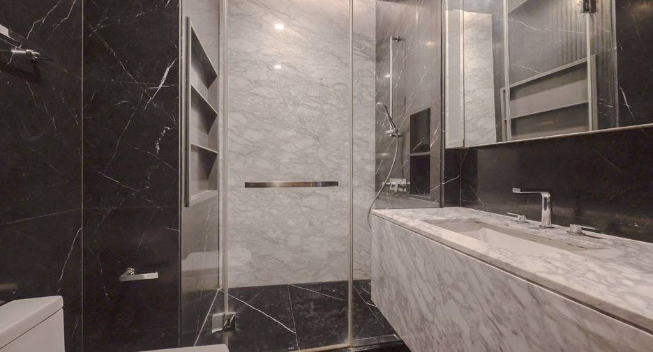 Wohnung zur Miete und zum Kauf mit 2 Zimmer in Watthana, Bangkok
