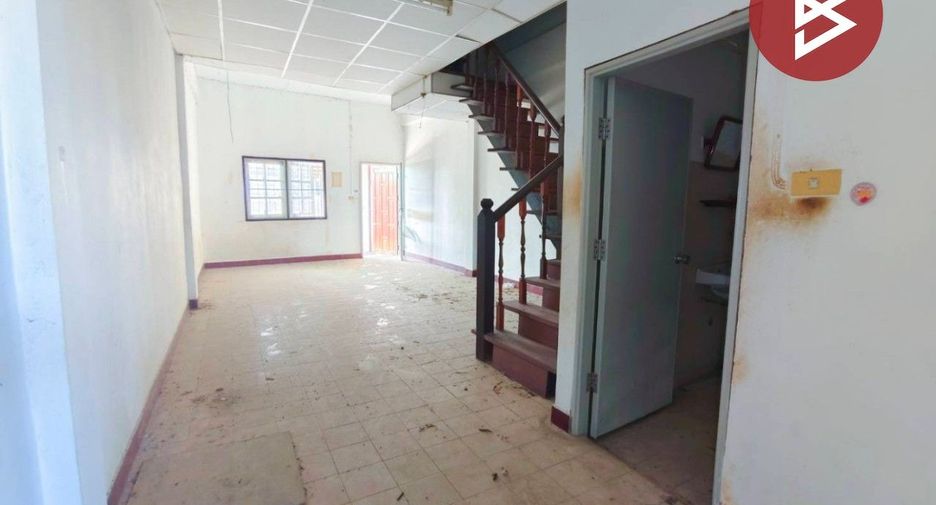 Casa adosada en venta de 2 habitaciones en Phutthamonthon, Nakhon Pathom