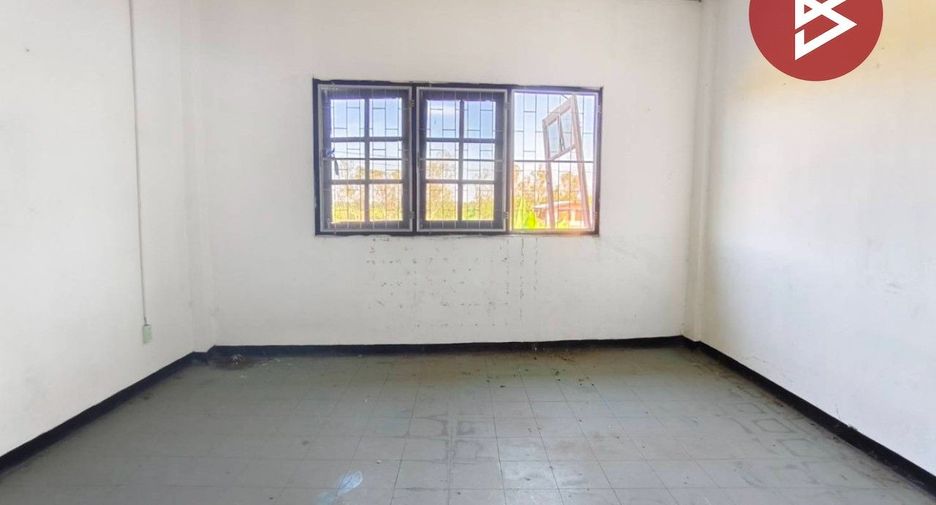 Casa adosada en venta de 2 habitaciones en Phutthamonthon, Nakhon Pathom