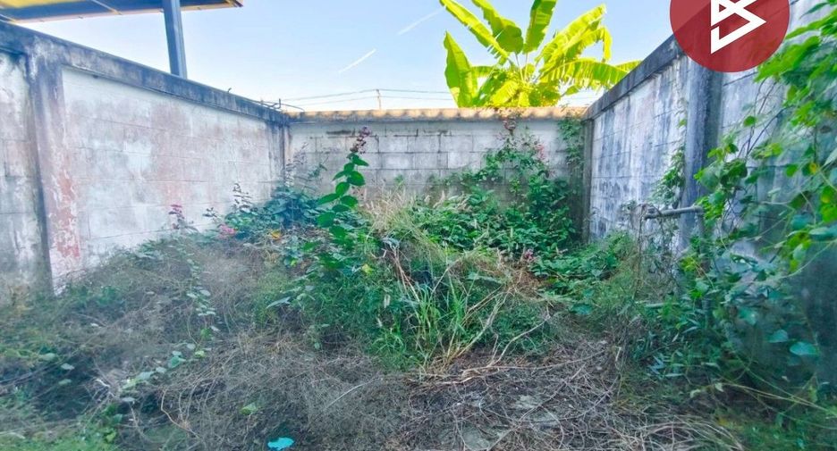 Casa adosada en venta de 2 habitaciones en Phutthamonthon, Nakhon Pathom