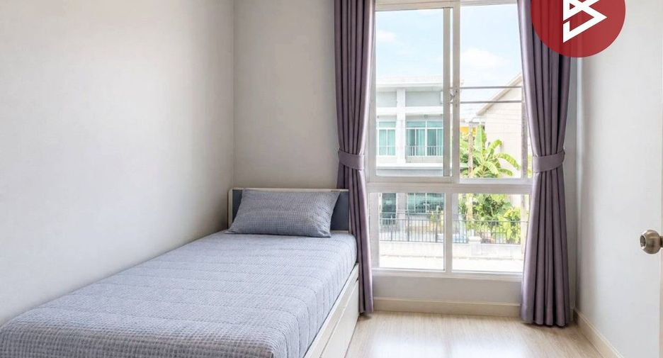 For sale 3 bedrooms townhouse in Khlong Sam Wa, Bangkok