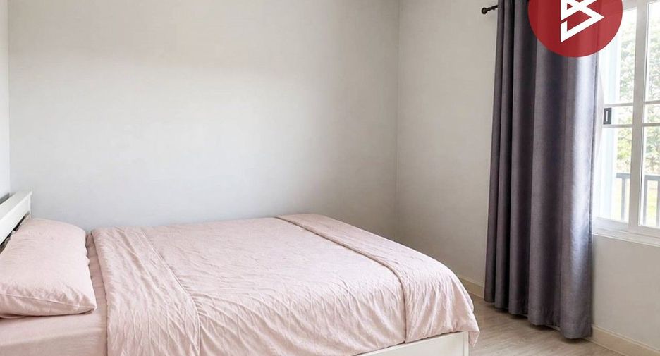For sale 3 bedrooms townhouse in Khlong Sam Wa, Bangkok