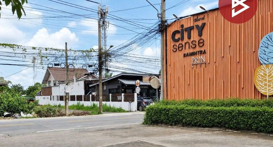 For sale 3 bedrooms townhouse in Khlong Sam Wa, Bangkok