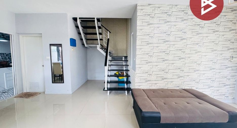For sale 3 bedrooms townhouse in Mueang Pathum Thani, Pathum Thani