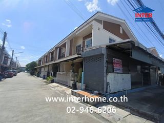 For sale 4 ベッドルーム townhouse in Mueang Samut Sakhon, Samut Sakhon