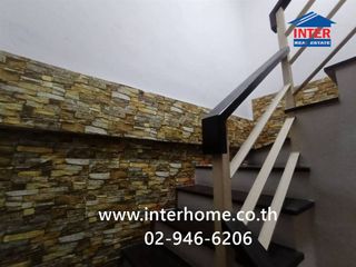 For sale 4 ベッドルーム townhouse in Mueang Samut Sakhon, Samut Sakhon