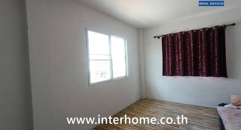 For sale 4 ベッドルーム townhouse in Mueang Samut Sakhon, Samut Sakhon