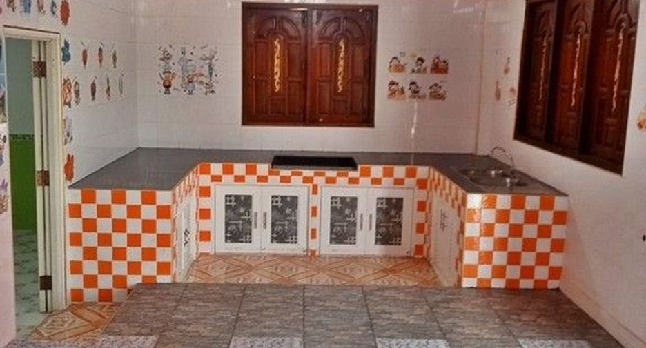 Продажа 1 кровать дом в Tha Tako, Накхонсаван