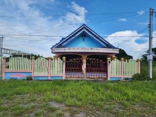 Продажа 1 кровать дом в Tha Tako, Накхонсаван