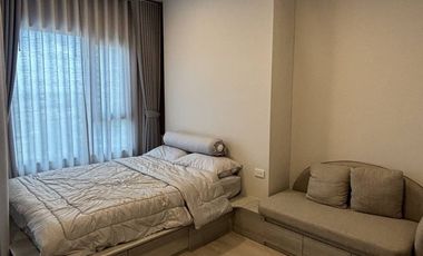 For rent 1 bed condo in Huai Khwang, Bangkok