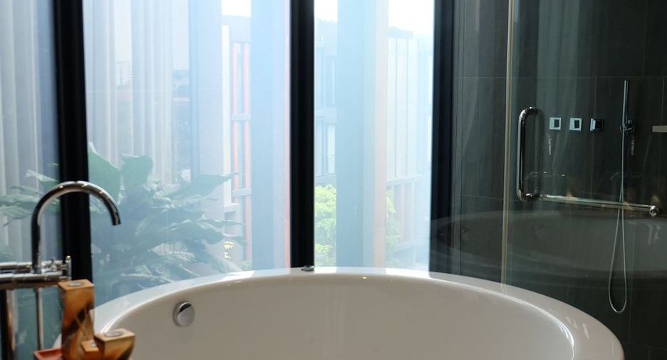 For sale 5 bedrooms house in Prawet, Bangkok