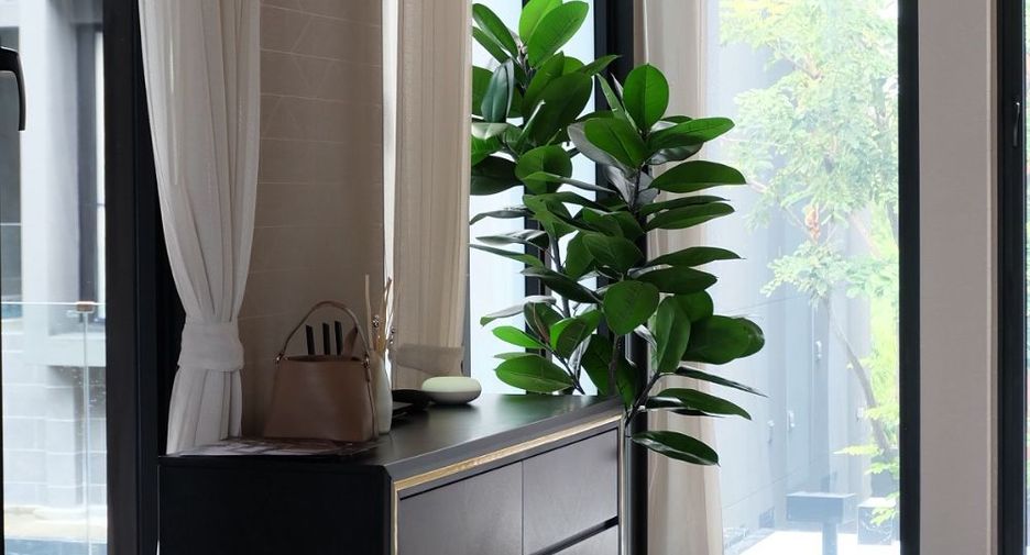 For sale 5 bedrooms house in Prawet, Bangkok