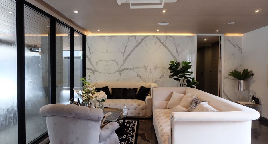 For sale 5 bedrooms house in Prawet, Bangkok