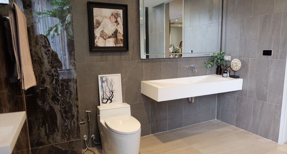 For sale 5 bedrooms house in Prawet, Bangkok