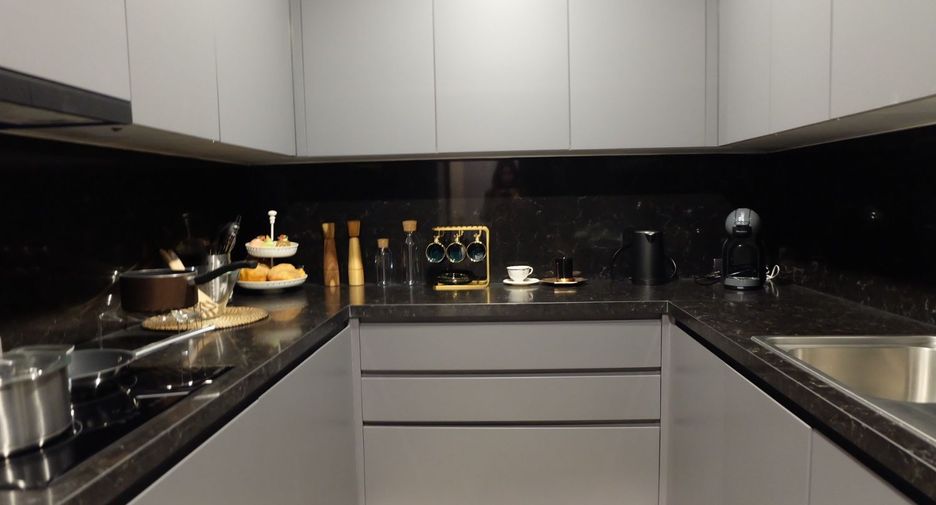 For sale 5 bedrooms house in Prawet, Bangkok