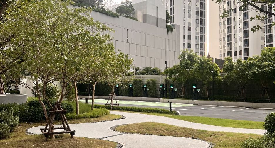 For rent 1 bed condo in Huai Khwang, Bangkok