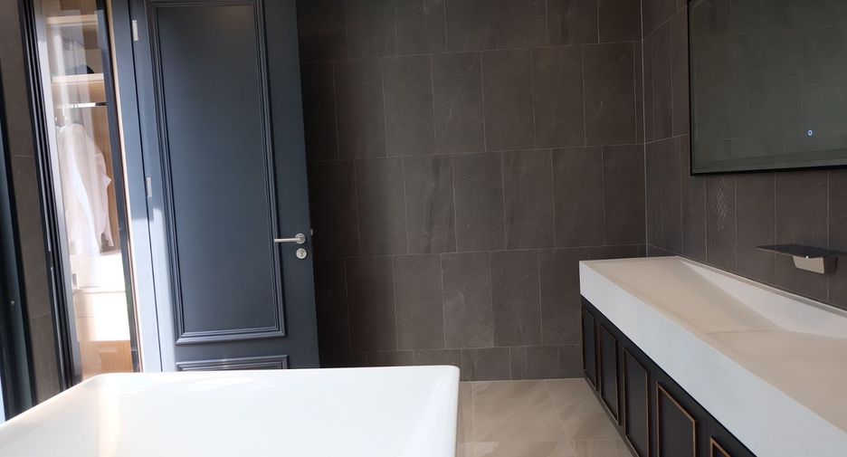 For sale 4 bedrooms house in Prawet, Bangkok