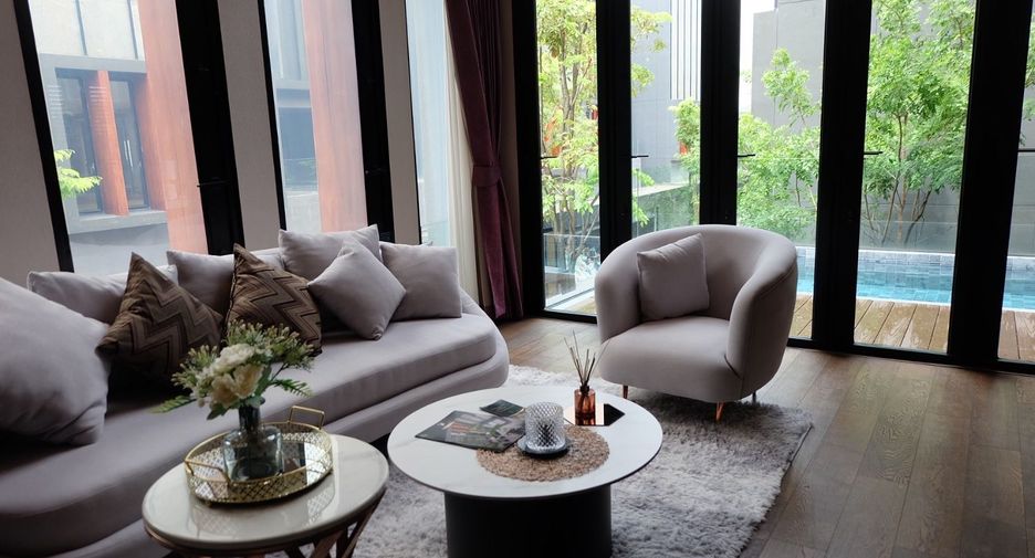 For sale 4 bedrooms house in Prawet, Bangkok