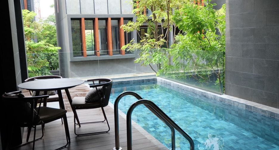 For sale 4 bedrooms house in Prawet, Bangkok