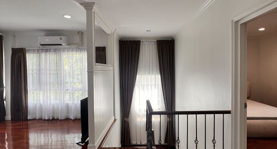 For rent 4 bedrooms house in Saphan Sung, Bangkok