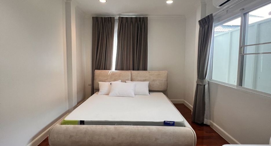 For rent 4 bedrooms house in Saphan Sung, Bangkok