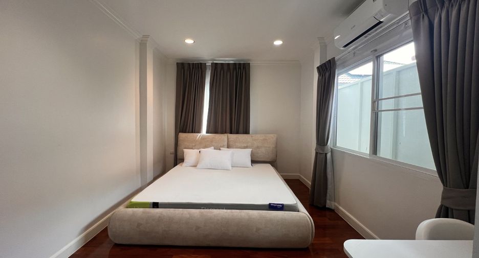 For rent 4 bedrooms house in Saphan Sung, Bangkok