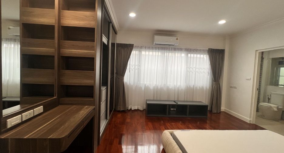 For rent 4 bedrooms house in Saphan Sung, Bangkok