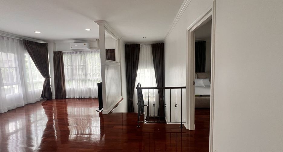 For rent 4 bedrooms house in Saphan Sung, Bangkok