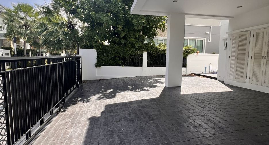 For rent 4 bedrooms house in Saphan Sung, Bangkok