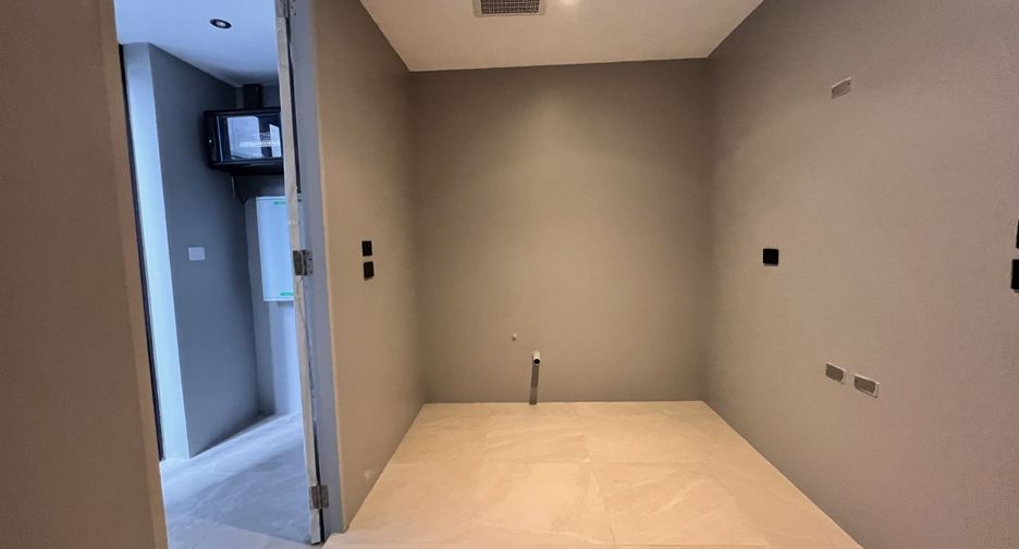 For sale 4 bedrooms house in Prawet, Bangkok