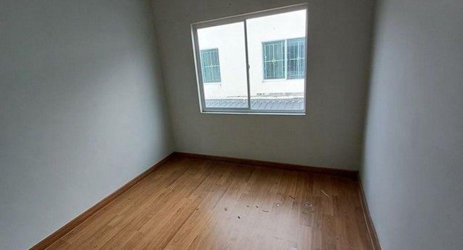 Casa adosada en venta de 1 habitaciones en Bang Bua Thong, Nonthaburi