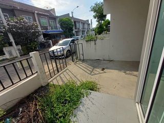 Casa adosada en venta de 1 habitaciones en Bang Bua Thong, Nonthaburi