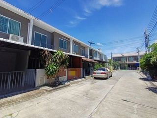 Casa adosada en venta de 1 habitaciones en Bang Bua Thong, Nonthaburi